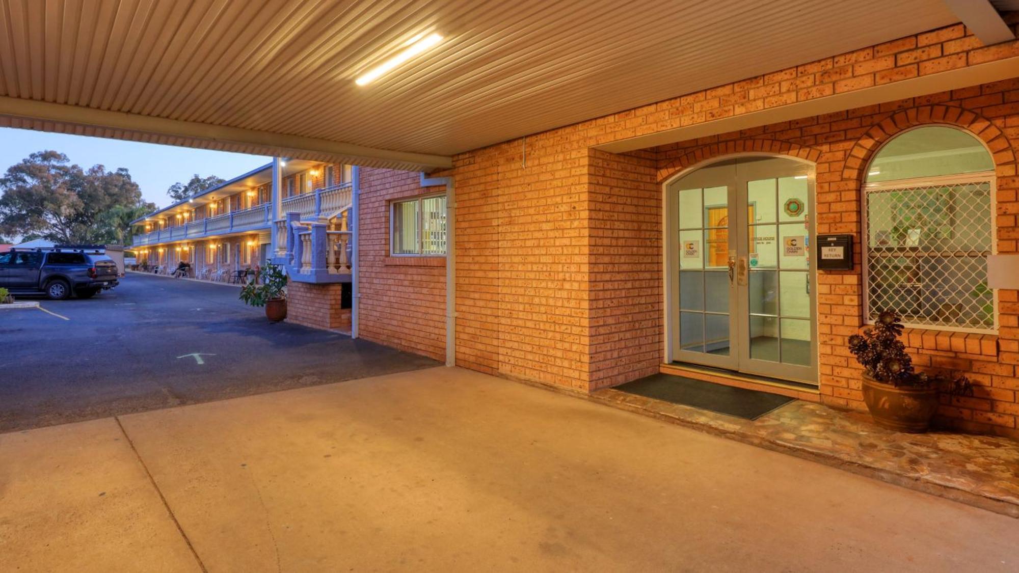 Blue Diamond Motor Inn Anafi Exterior foto